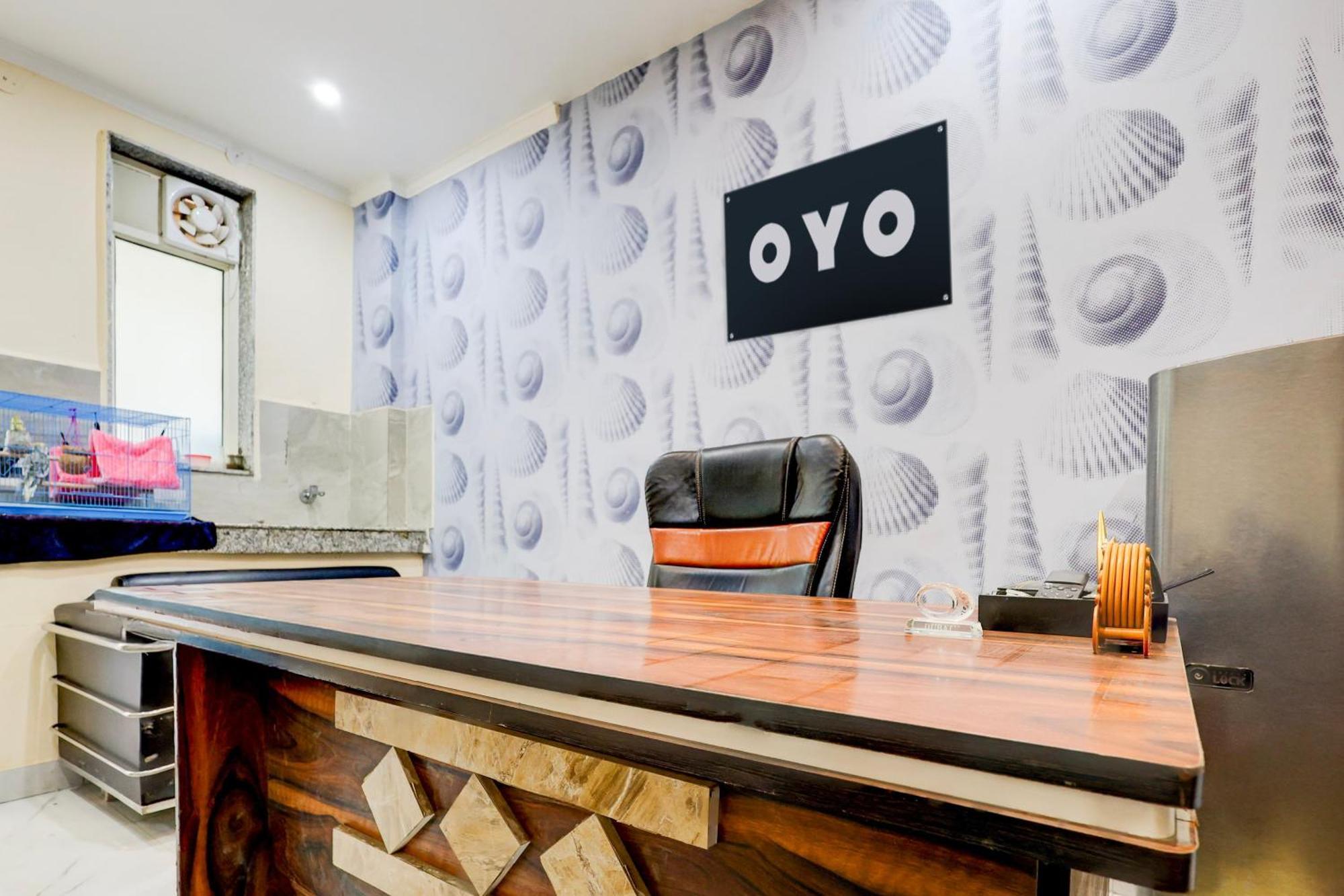 Hotel O Rm Homes Гургаон Экстерьер фото