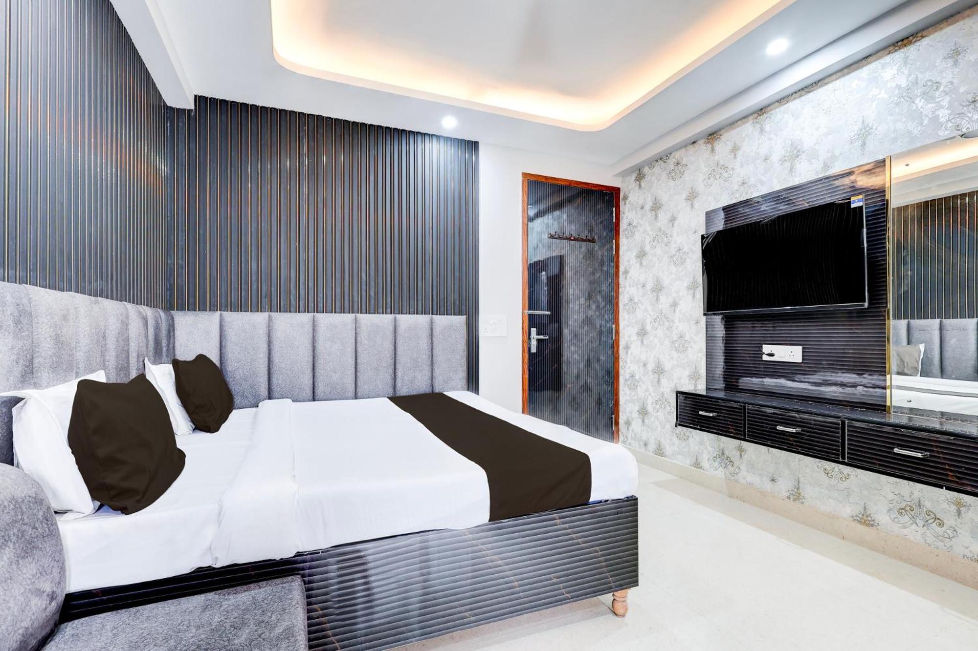 Hotel O Rm Homes Гургаон Экстерьер фото